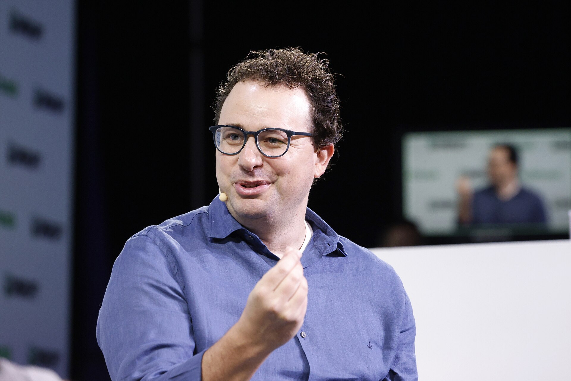 Anthropic Eyes Nasdaq October IPO as OpenAI Rules Out 2026